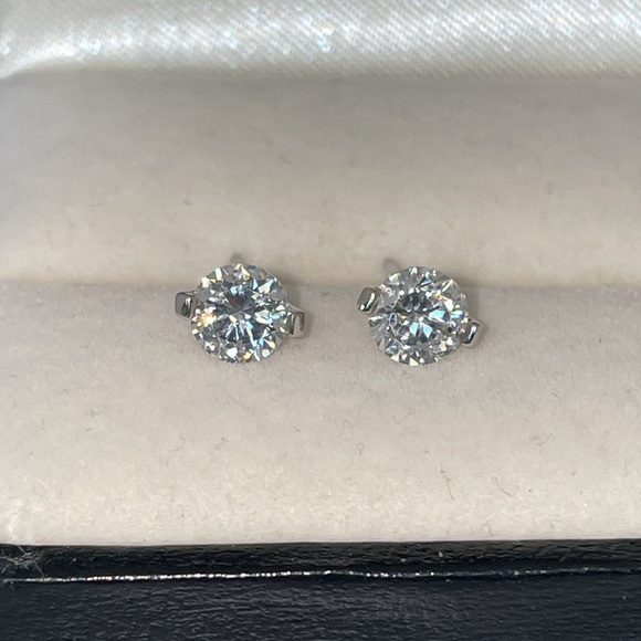 Solid 14K White Gold 1.00CTW Faux Diamond Round Cut Solitaire Stud Earrings - Picture 2 of 11